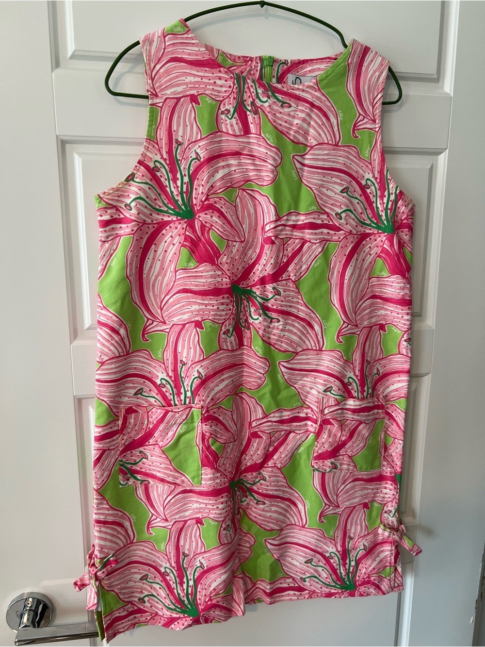 Lilly Pulitzer Pink Lily Print Green Shift Dress Size 10 Side Ties RARE Floral